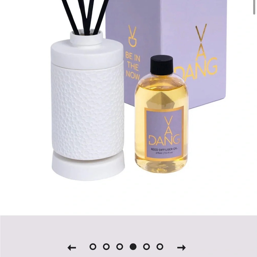 VA DANG White Reed Diffuser. Acid washed dream